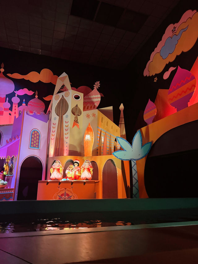 It’s a Small World 🌍