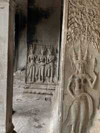 🇰🇭Cambodia's Stone Poetry: Where Gods Dance on Temple Walls! 🏛️