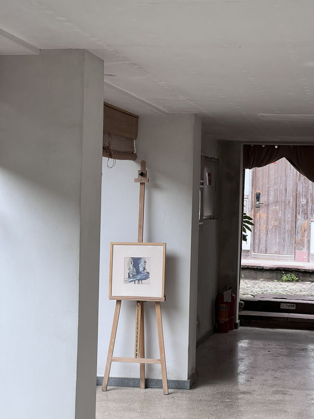 พักใจที่ Two Trees Boutique Hostel 🌳✨