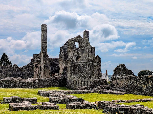 Stone and Silence: A Solo Wander Through Coity Castle