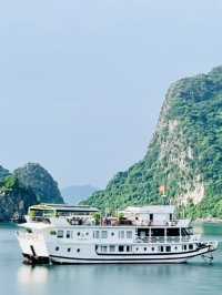 Zero Planning, All Relaxing: Cruising Halong Bay 🛶🇻🇳