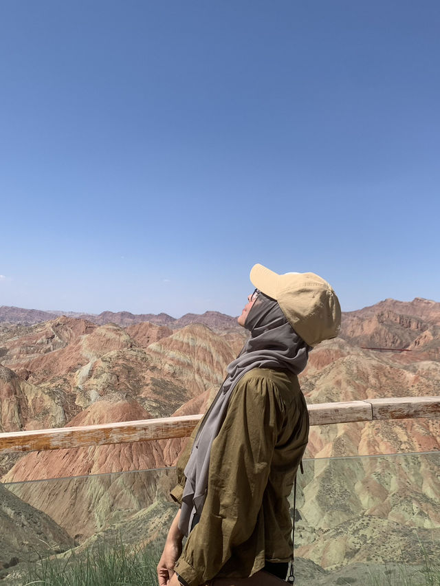 🌈 Shuimo Danxia — ภูเขาสีรุ้งกลาง Lanzhou 🌈 Shuimo Danxia — ภูเขาสีรุ้งกลาง Lanzhou