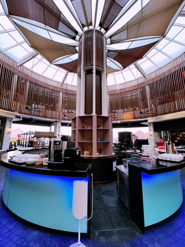 Bila Bila Restaurant – All-Day Dining in Elegant Hotel Style Bila Bila Restaurant – All-Day Dining in Elegant Hotel Style