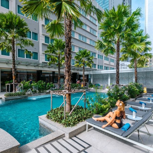 โรงแรมสไตล์รีสอร์ท "Novotel Living Bangkok"