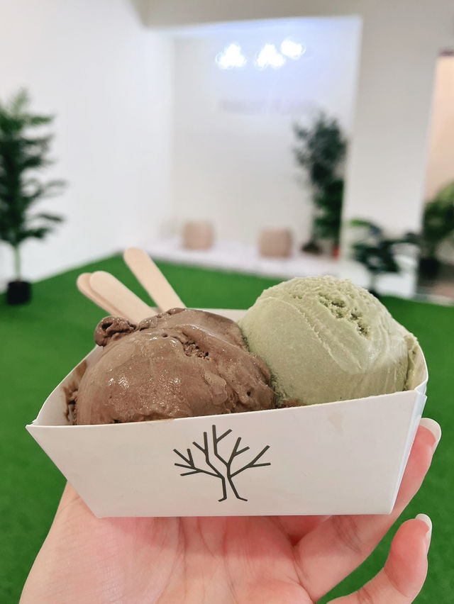 Chill Vibes & Creamy Scoops at Forest Floor, KL β¨π Chill Vibes & Creamy Scoops at Forest Floor, KL β¨π