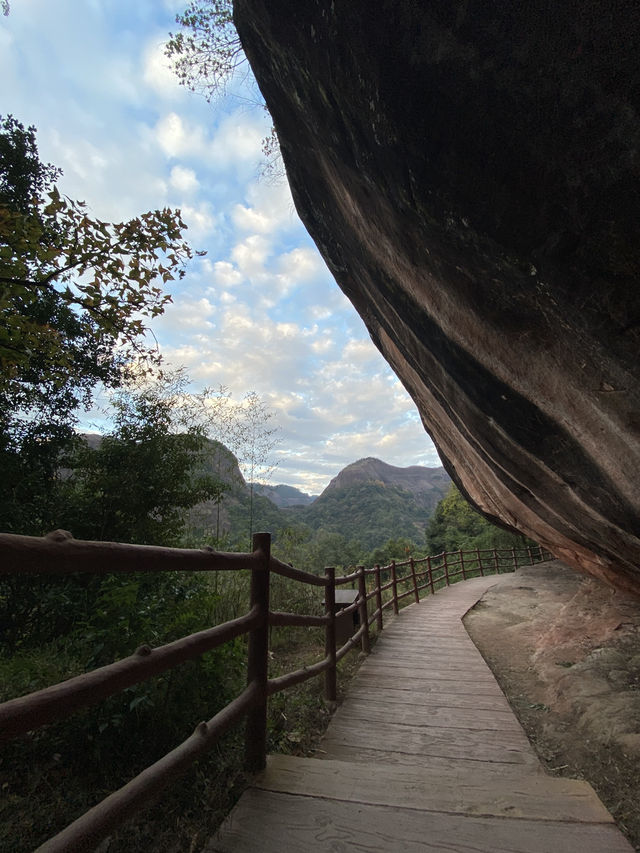 世界級的地質公園-丹霞山,想不到這麼容易就能到達 世界級的地質公園-丹霞山,想不到這麼容易就能到達