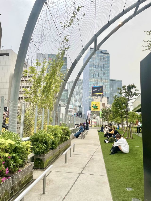 빌딩 숲 사이 공원 “Miyashita Park”🍃🌳