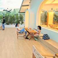 River Terrace Rooftop Bar&Cafe 