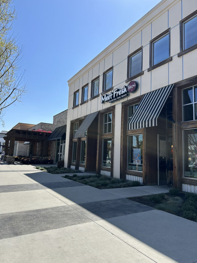 推薦在矽谷Cupertino CA 有一家台灣來的超棒冰店