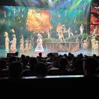 張家界「魅力湘西」公演 