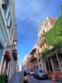 加勒比海的時光機！🇵🇷 走進「老聖胡安」：色彩、古堡與 Piña Colada 的完美融合！