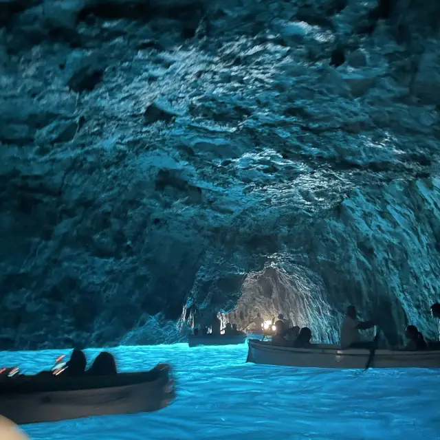 이탈리아 남부: 카프리, Blue Grotto 🚣🏻‍♀️