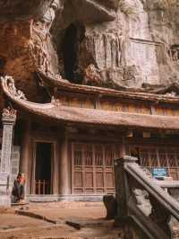  Bich Dong Pagoda