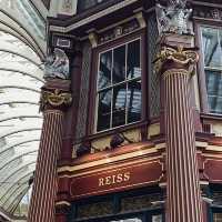 Boutiques and British Charm: Leadenhall Market Experience