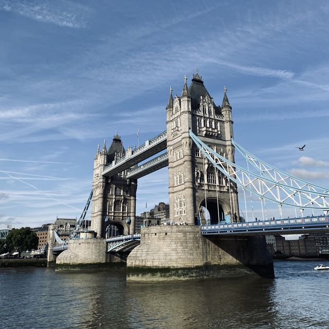 London Bridge to Tower Bridge: A Riverside Stroll