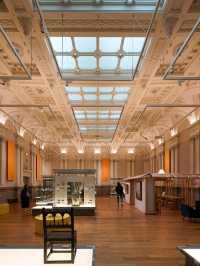 🖼 Manchester Art Gallery: A Cultural Treasure in the Heart of the City 🇬🇧✨