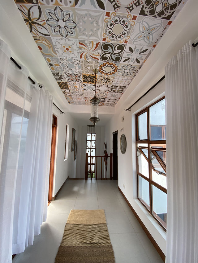 4bedroom all en-suite villa, first row from the beach