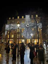 When Paris Lights Up, the Night Comes Alive 🇫🇷