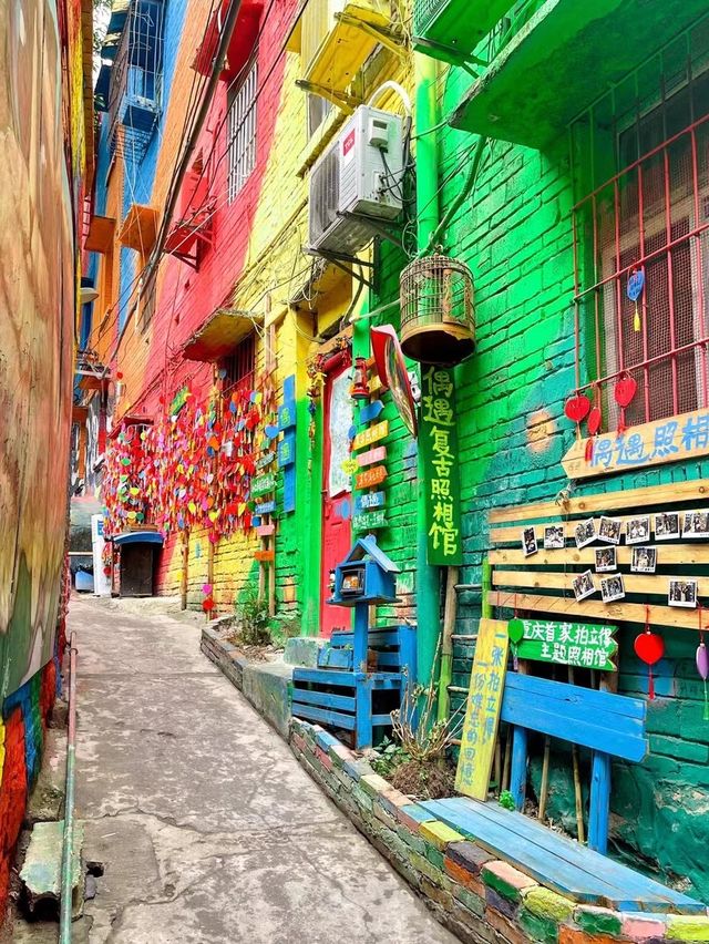 Hidden rainbow 🌈 in Chongqing 