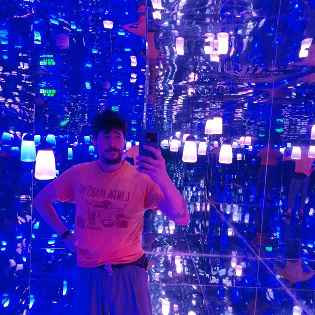 Van Gogh Immersive Experience, what a trip !