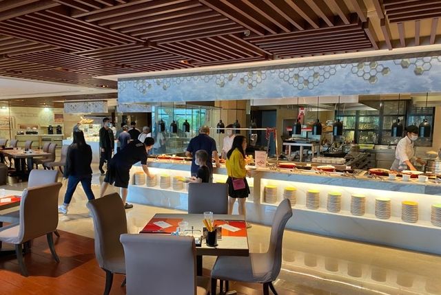 Go to Marco Polo Hotel to challenge the Hong Kong Kowloon Wharf Group.