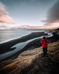 Iceland's Weather Surprise: Rare Moments of Beauty