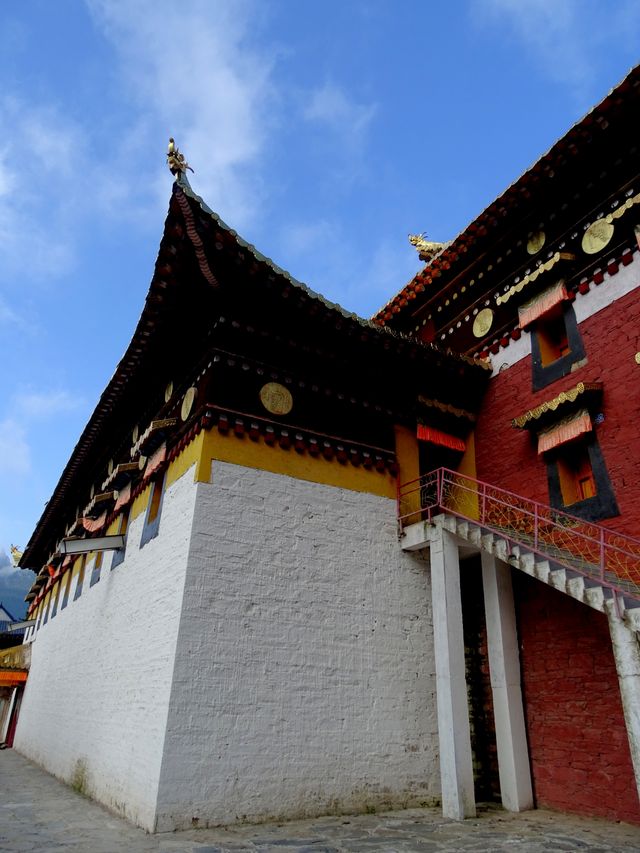 不是西藏，在甘肅南部也有這麼藏族的風情
