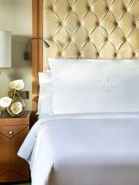 🌟 Cairo's Chic Sleeps: Four Seasons Nile Plaza 🌟