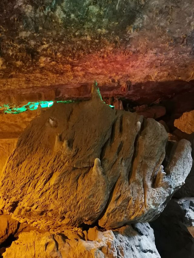 九鄉溶洞景區