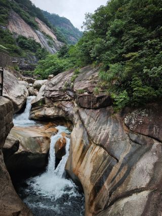 Secret Realm of Southern Anhui · Close to the city, closer to nature - Zhangshan Grand Canyon