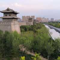 《夜賞大同古城牆，邂逅千年風華》