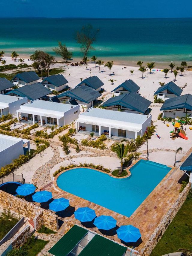 🌴🏖️ Ultimate Koh Rong Stay at You&Me Resort 🌅🍹