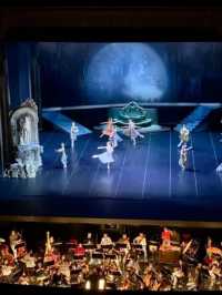 Watch ballet at Scala theater Milan 