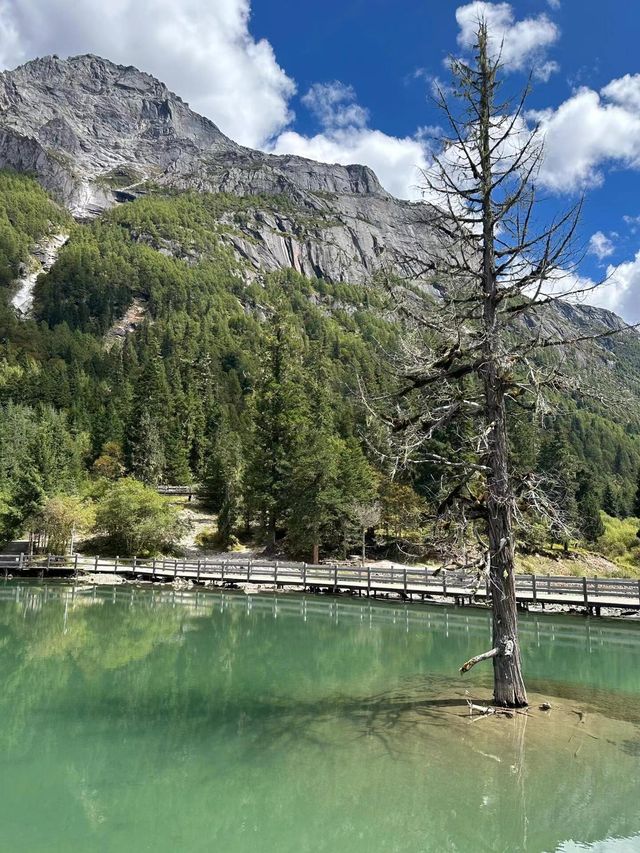 來四姑娘山,先別急着進沟玩。