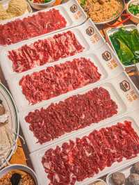 新店中央大街也能吃到潮汕牛肉火鍋啦！！。