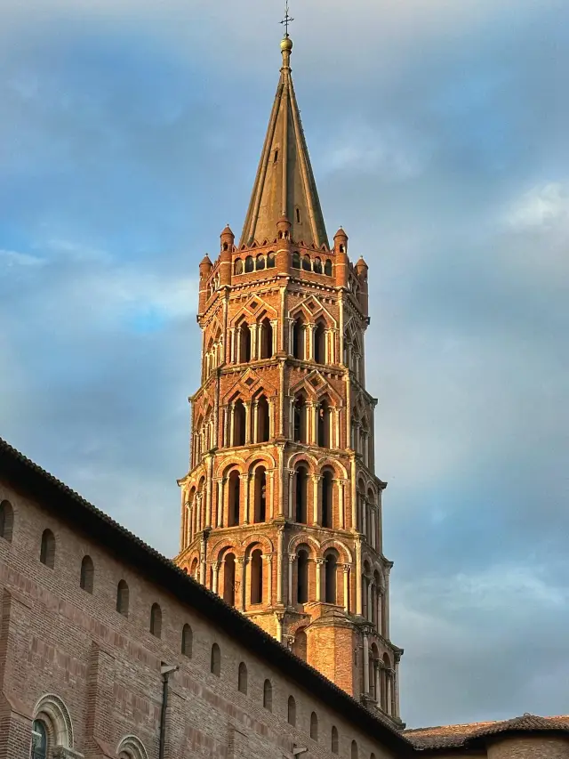 Sunset in Toulouse.