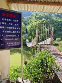 雲南昆明青龍峽丨體驗徒步旅行的快樂。