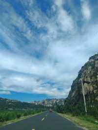 親近北鎮醫巫閭山。