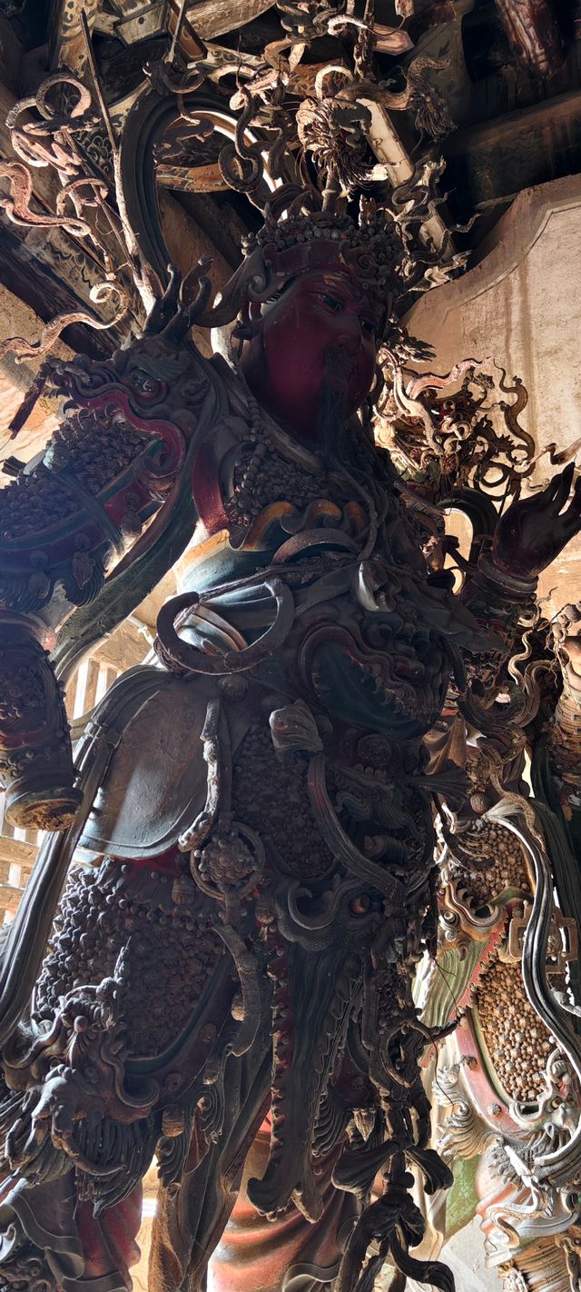 高平鐵佛寺。
