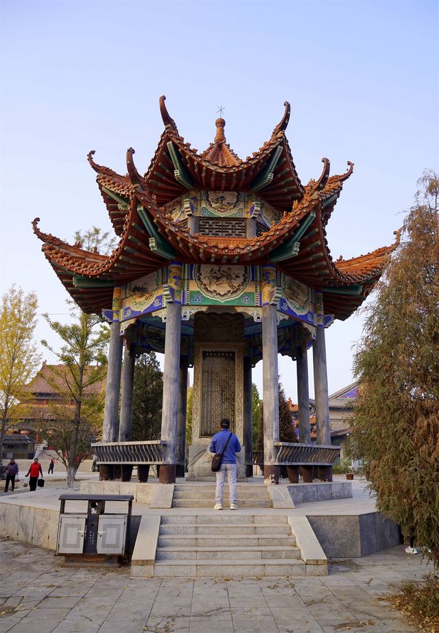 壯觀的佛教建築群，令人驚嘆。
