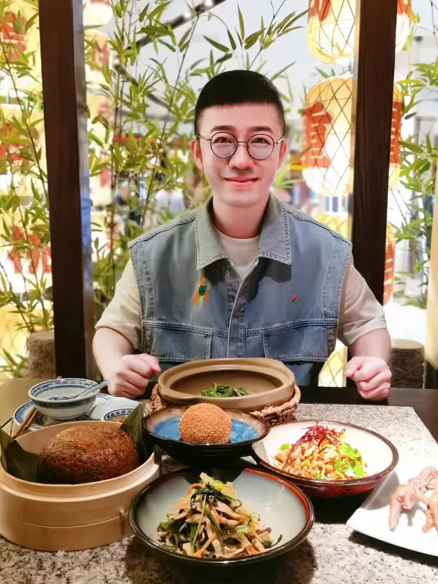 푸저우의 인기 있는 저렴한 난징 대표 식당.