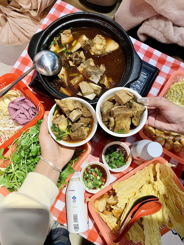 牛排煲!在湛江這裡可以無限量享用…… 牛排煲!在湛江這裡可以無限量享用……