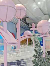 在商場裏就能玩雪的室內雪樂園！