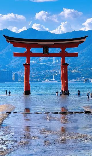 Hiroshima Two-Day Tour: Explore the Intertwining of History and Modernity in Japan