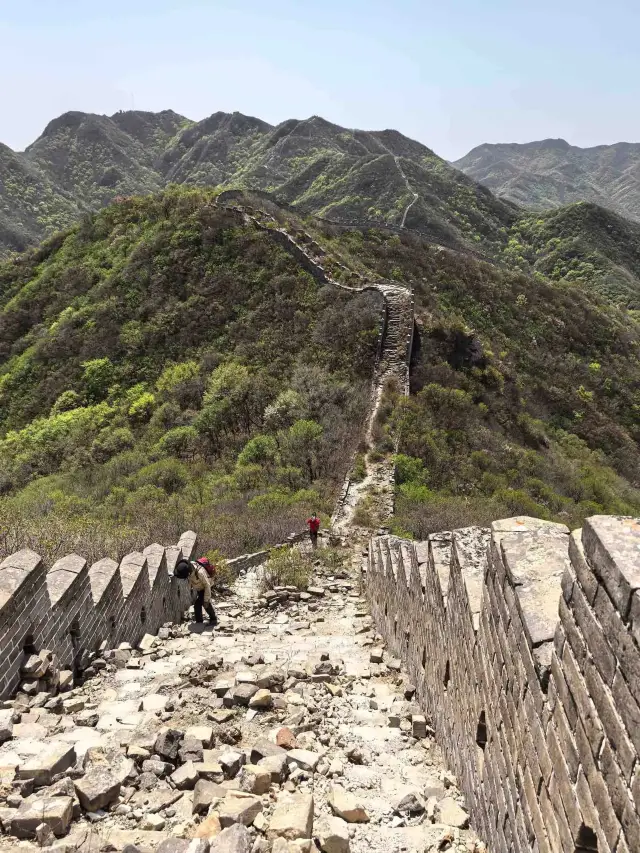 Hiking the Most Thrilling Great Wall in Beijing! (Including Routes, Two-Day Hike) 