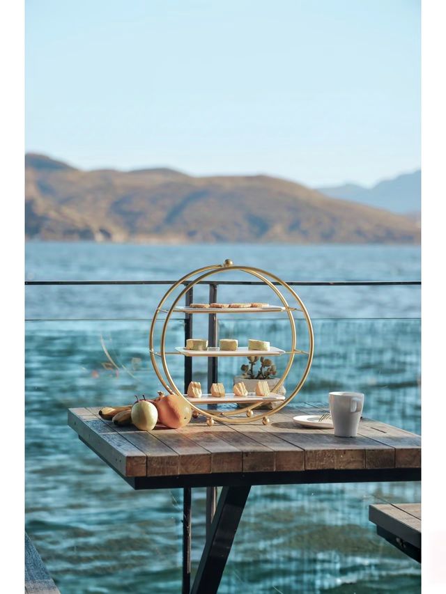 大理璞素｜出片率超高海上鋼琴海景酒店