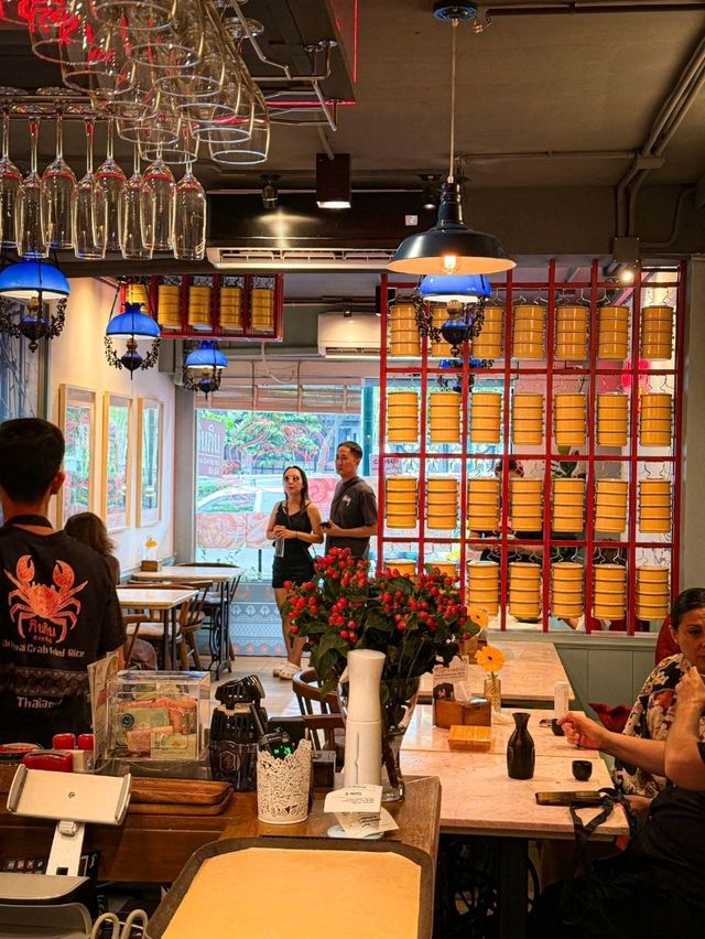 曼谷懶人必衝！素坤逸路KINKIN Food海鮮美食攻略 
