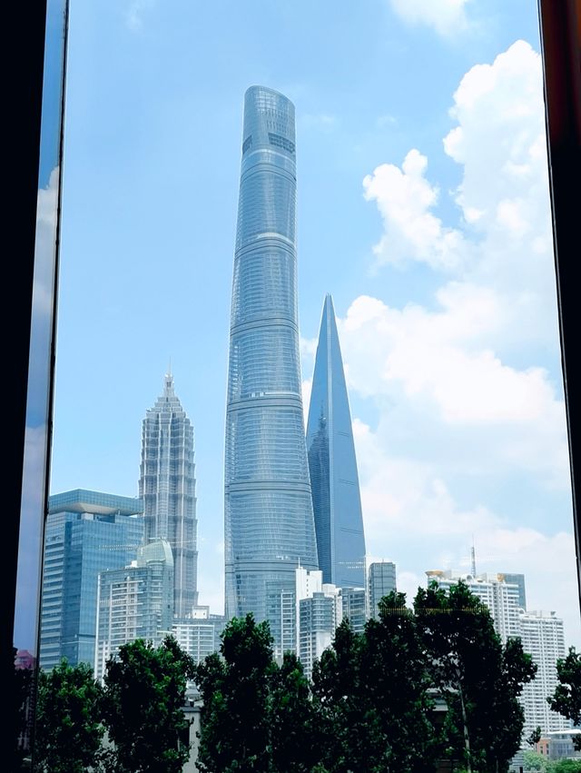 喺度，欣賞現代都市同歷史文化嘅美韻