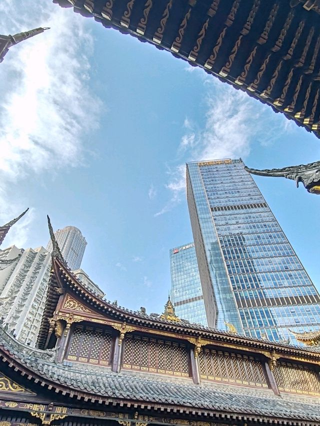 Layered Elegance: The Upturned Eaves of Luohan Temple