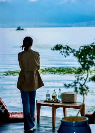 얼하이와 창산이 어우러져 그림 같은 다리 호텔 휴식 가이드